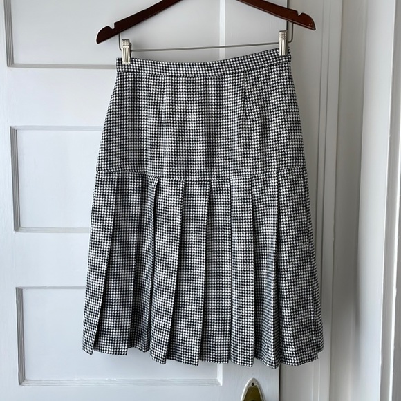 Vintage Herringbone Wool Blend Pleated Bottom Wednesday Addams Academia Side Zip - Picture 1 of 10